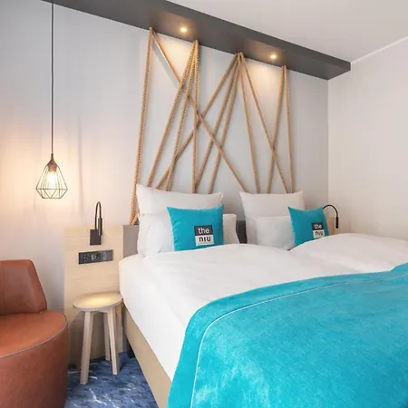- The Niu, Yen By Ihg Hotel 3*