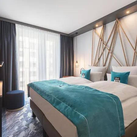 - The Niu, Yen By Ihg 3* Amburgo