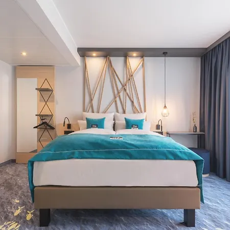 - The Niu, Yen By Ihg Hotel Amburgo