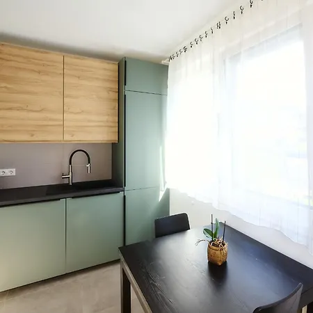 Homestay Zimmer U-bahn Trabrennbahn Hamburg
