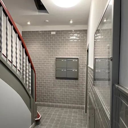 Business Kranich: 3 Zimmer, Infrastrukturlage Hh Langenhorn, Naehe Airport Apartment *