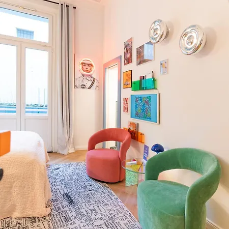 Retropop Design , Designerzimmer Fuer Je 2 Personen, Lage, Wifi アパートホテル