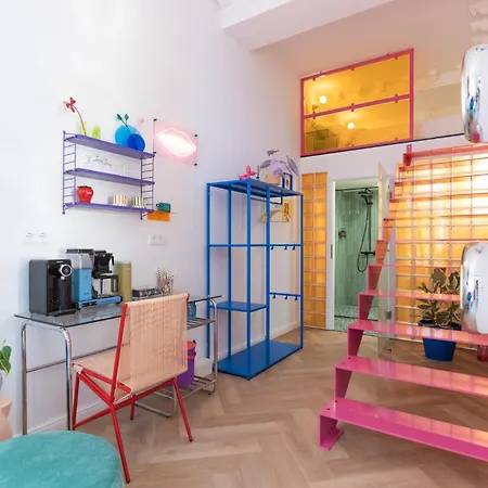 Aparthotel Retropop Design , Designerzimmer Fuer Je 2 Personen, Lage, Wifi Hamburg