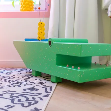 Retropop Design , Designerzimmer Fuer Je 2 Personen, Lage, Wifi *