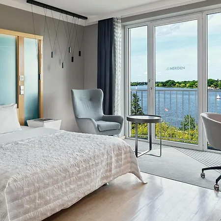 Le Meridien Hotel