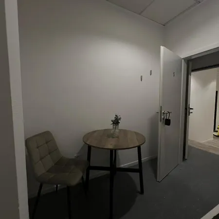 Hh Hostel *