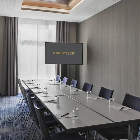 Courtyard By Marriott Hotel Hamburg