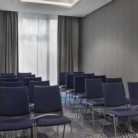 Courtyard By Marriott Hotel 4*