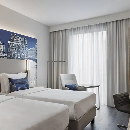Courtyard By Marriott