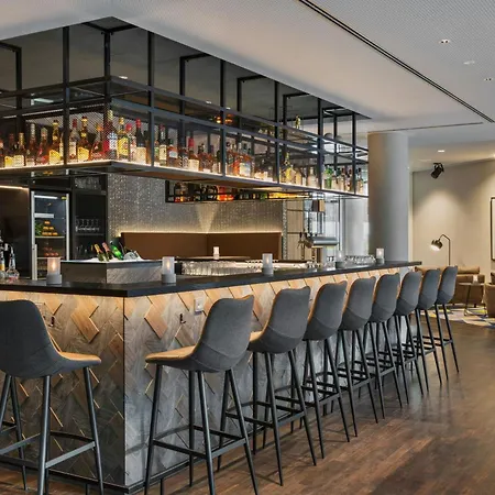 Courtyard By Marriott Hotel