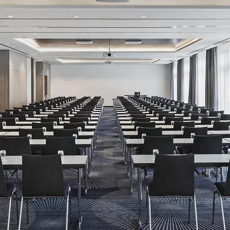 Courtyard By Marriott Hotel 4*
