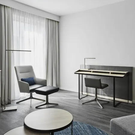 Courtyard By Marriott