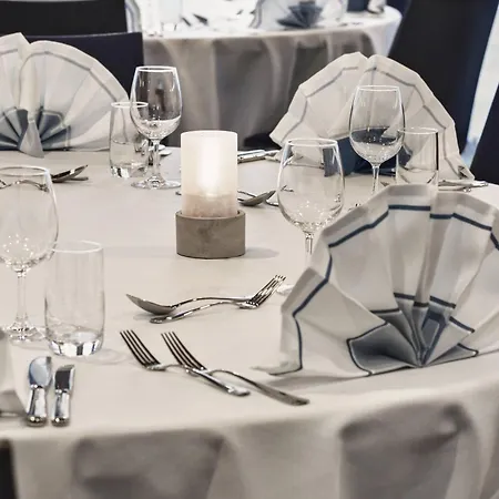 Courtyard By Marriott Hamburg