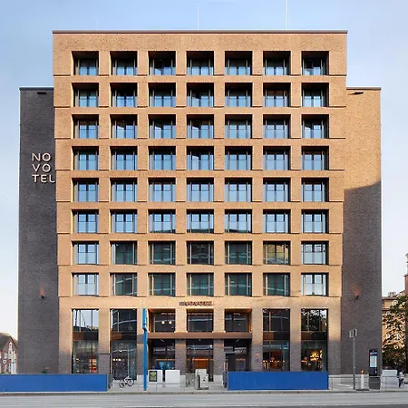 Hotel Novotel Station *