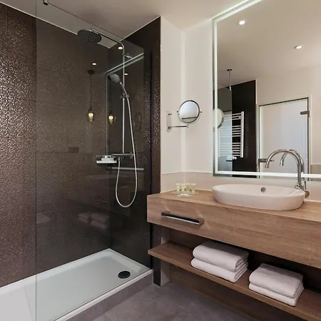 Courtyard By Marriott Airport Hamburg