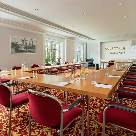 Courtyard By Marriott Airport Hotel Hamburg