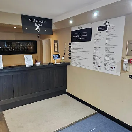 Business & Hotel