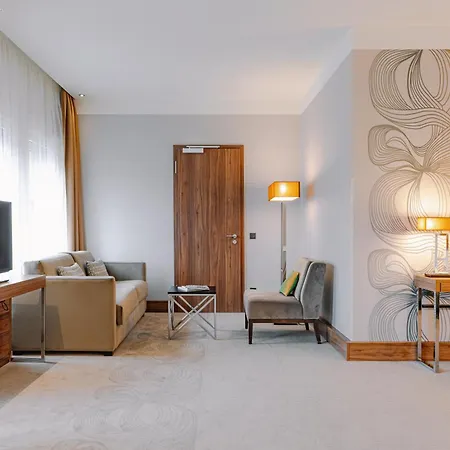 Hotel Reichshof 4*