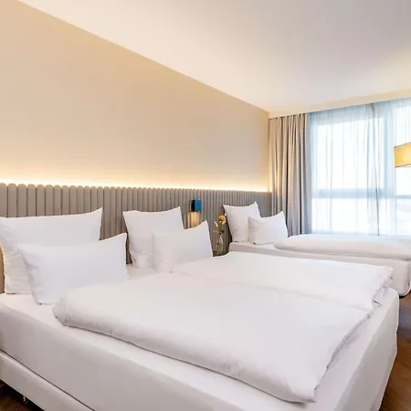 Hotel Nh Altona 4*