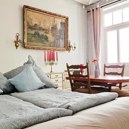 Apartment Very Accessible, Cozy And Old Abode But Gold In The Heart Of The Hamburg