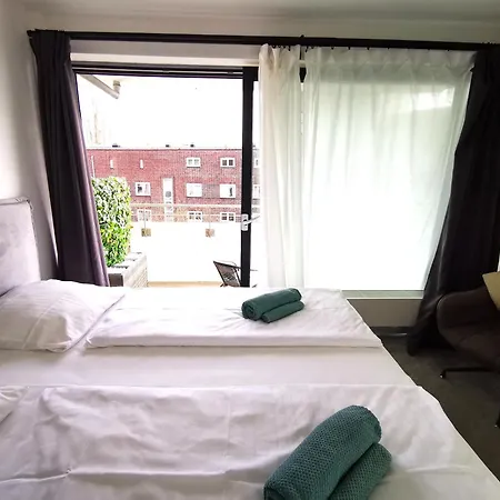 Hh 01 By Rockchair - Superhost Status - Modernes Mit Sonnigem Balkon & Premium Boxspringbetten In Winterhude - Geheimtipp Hambourg
