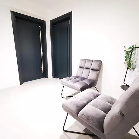 Hh 05 By Rockchair - Superhost Status - Modernes Mit Sonnigem Balkon & Premium Boxspringbetten In Winterhude - Geheimtipp