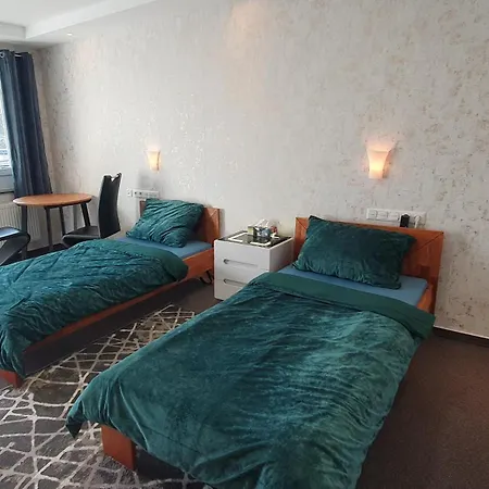 Larisa's Nr 11 Mit Parkplatz Apartment