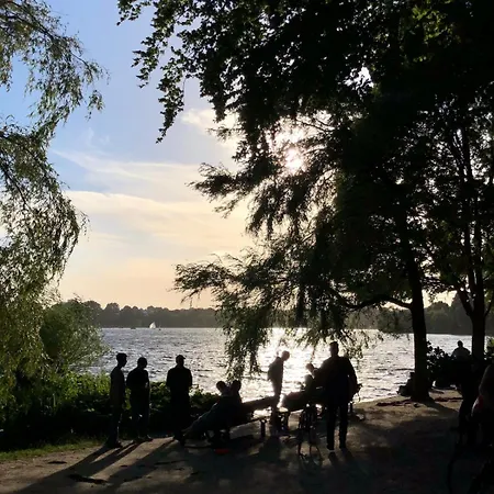 The Alster Waterfront Family Appartement