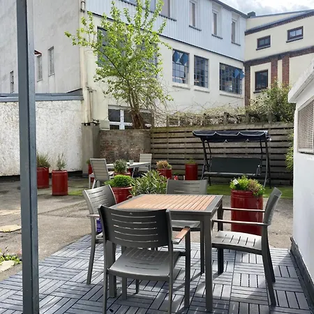 Daire Urban - Mitten Im Herzen Von Ottensen