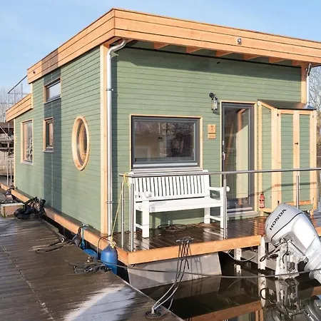 Botel Wohnlich, Hochwertig - Hausboot Petite Mit Kamin *