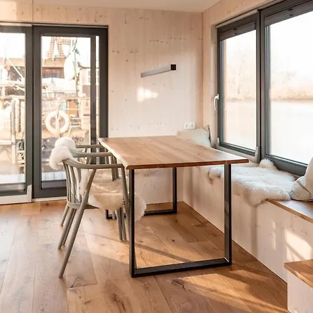 Wohnlich, Hochwertig - Hausboot Petite Mit Kamin * Hamburg