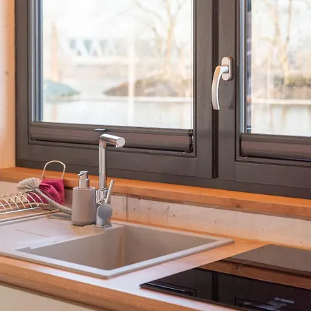 Wohnlich, Hochwertig - Hausboot Petite Mit Kamin Botel *