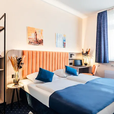 Centrum Commerz Am Bahnhof Altona Hotel
