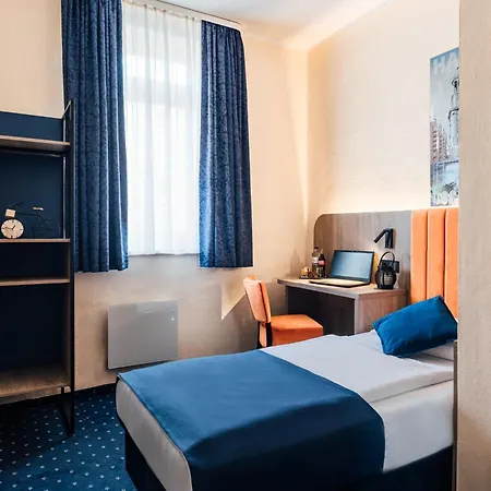 Hotel Centrum Commerz Am Bahnhof Altona