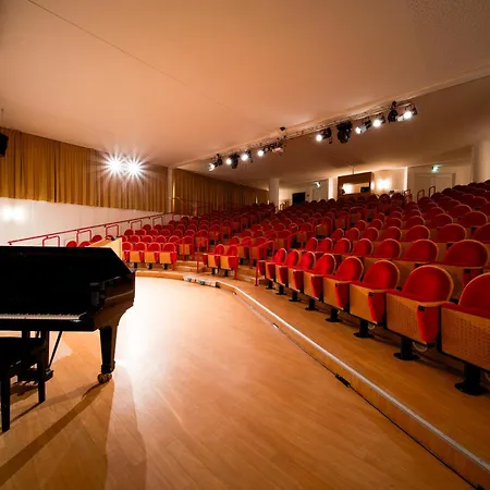 Newlivinghome Residenzhotel Lejlighedshotel 4*