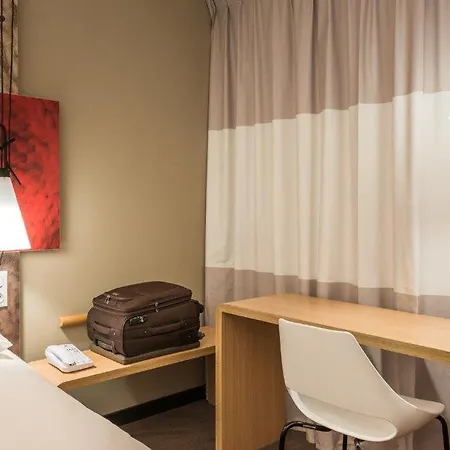 Ibis 3*