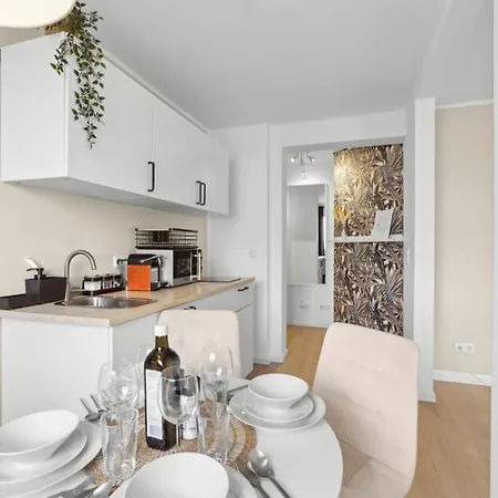 Apartament Stylisches 2-zimmer Ambient In Alsternaehe Mit Kingsize-bett & Schlafsofa *