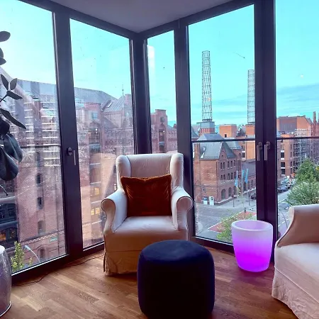 Modern Art Loft Апартаменты