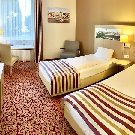 Mercure Am Volkspark 4*