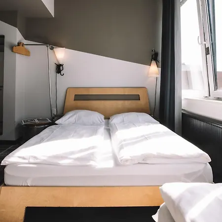 Hotel Superbude St Georg 2*