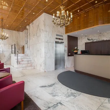 Fuerst Bismarck Hotel 3*