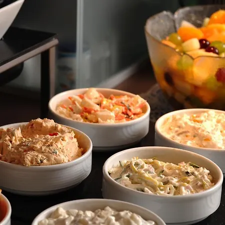 מלון Intercityhotel Hauptbahnhof 4*