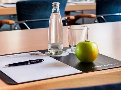 מלון Intercityhotel Hauptbahnhof 4*