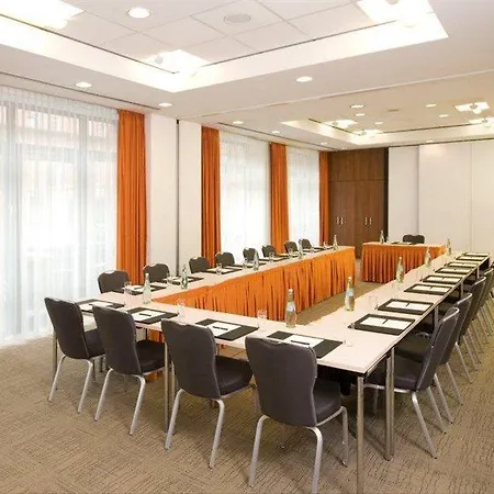 Hotel Nh Altona Amburgo