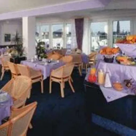 Domicil By Golden Tulip Hotel 3*