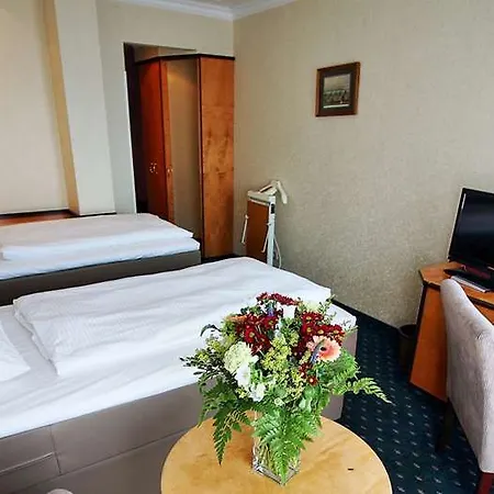 Senator 4* Hamburg