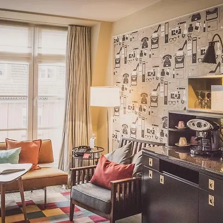 Henri Downtown 4*