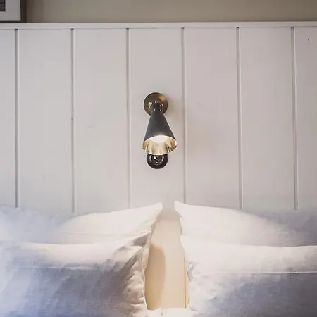Hotel Henri Downtown