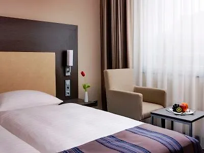 Hotel Intercityhotel Dammtor-messe 4*