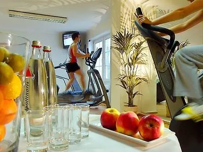 Courtyard By Marriott Airport Hotel Hamburg